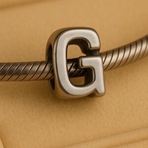 Chamilia Women's .925 Sterling Silver Print Letter G Bead Charm EUC CHAM #281